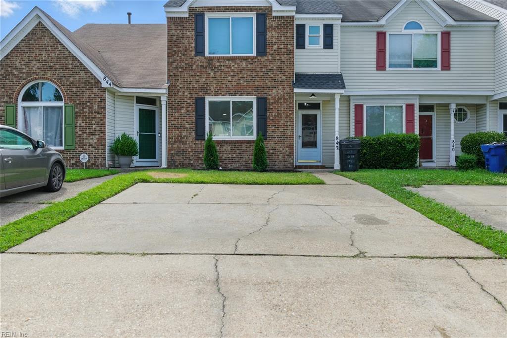 842 Old Clubhouse RD