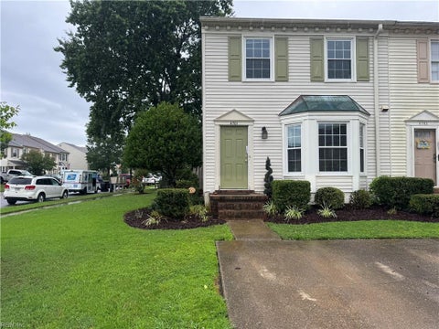 Photo of 4701 WOODS EDGE Road, Virginia Beach, VA 23462 (MLS # 10652209)