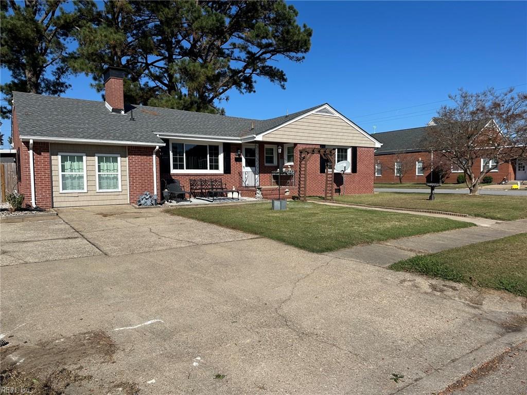 Photo of 2774 Greendale Avenue, Norfolk, VA 23518 (MLS # 10660001)