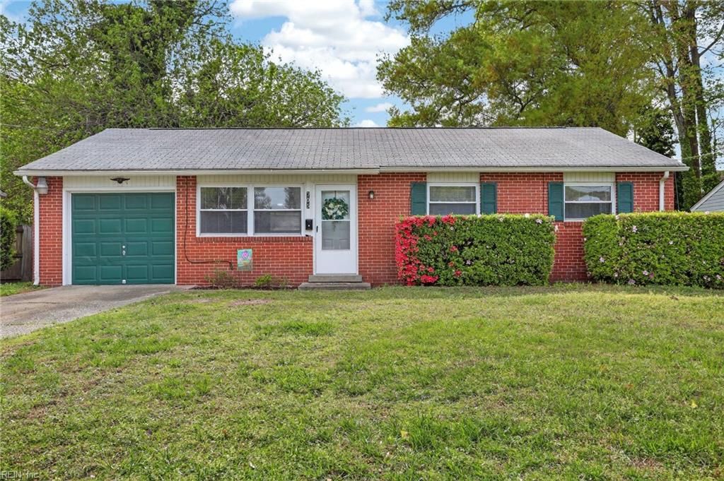 Photo of 705 New Bern Avenue, Hampton, VA 23669 (MLS # 10642069)