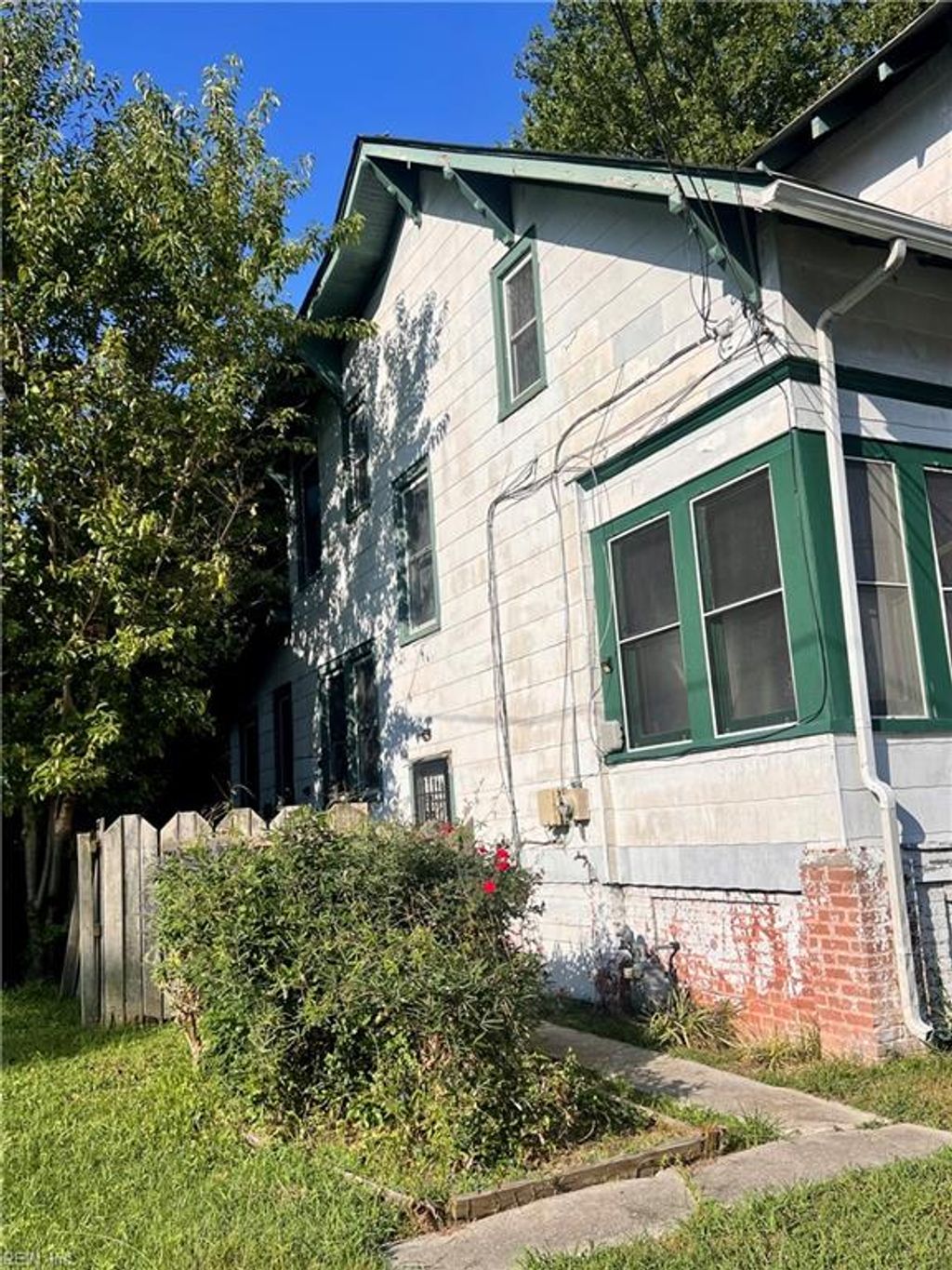 Photo of 35 W Sherwood Avenue, Hampton, VA 23663 (MLS # 10605895)