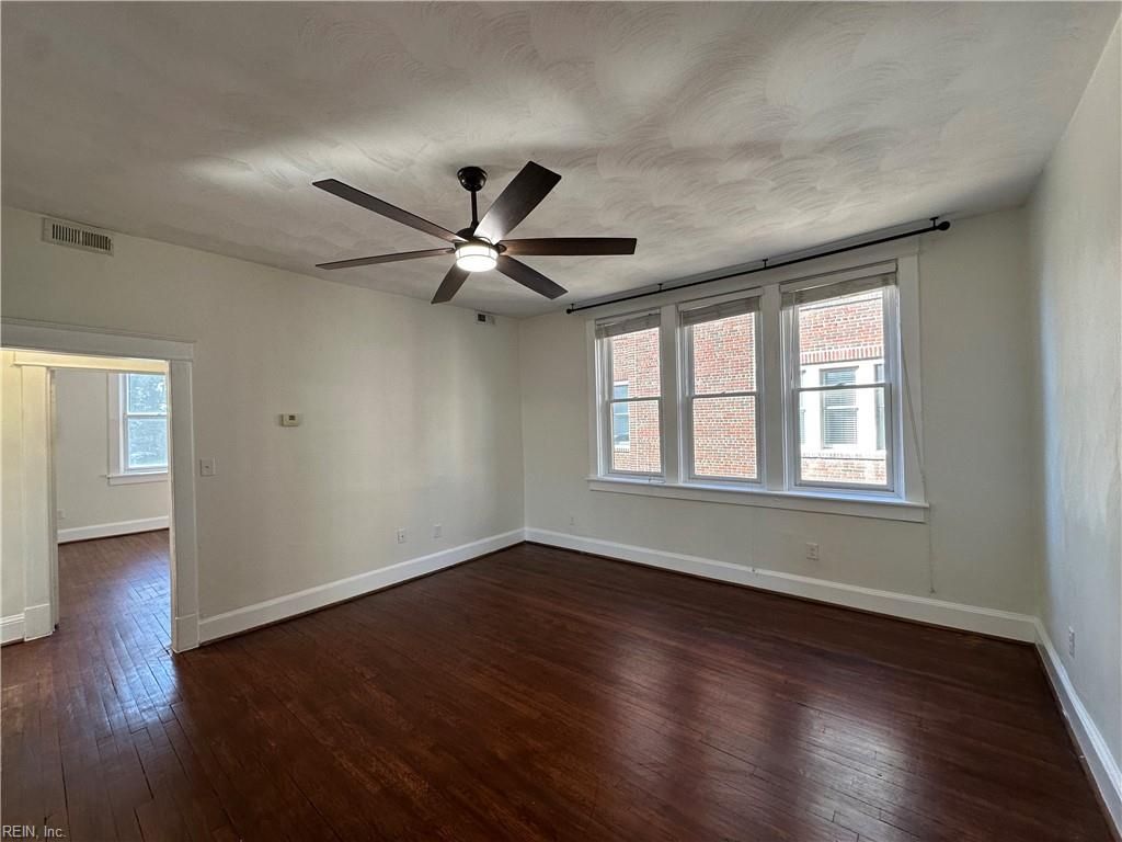 Photo of 200 W 31st Street #304, Norfolk, VA 23504 (MLS # 10613594)
