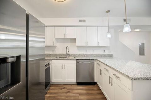 Photo of 423 Pine Avenue, Newport News, VA 23607 (MLS # 10627458)