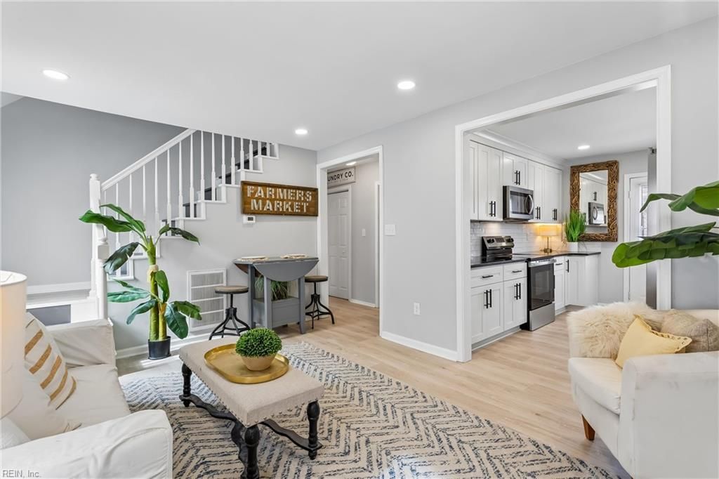 Photo of 237 Piedmont Avenue, Hampton, VA 23661 (MLS # 10624284)