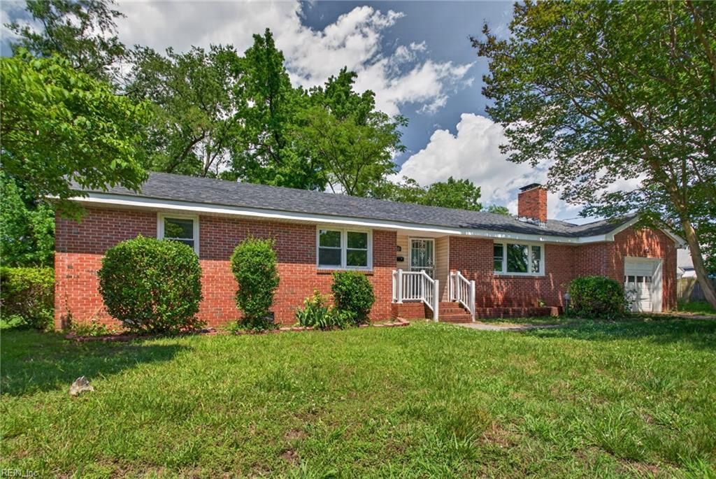 Photo of 1703 Landsworth Street, Chesapeake, VA 23324 (MLS # 10638937)