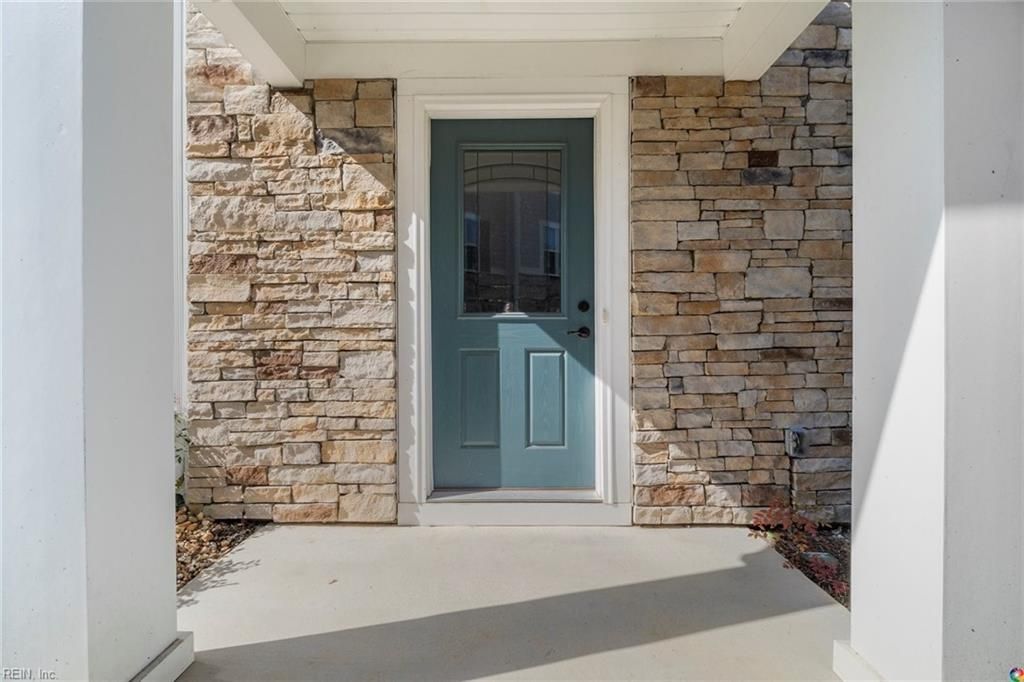 Photo of 512 Clara Lane, Virginia Beach, VA 23451 (MLS # 10614376)