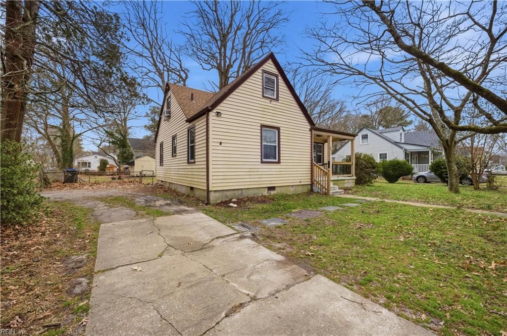 Photo of 4873 Robin Hood Road, Norfolk, VA 23513 (MLS # 10623271)