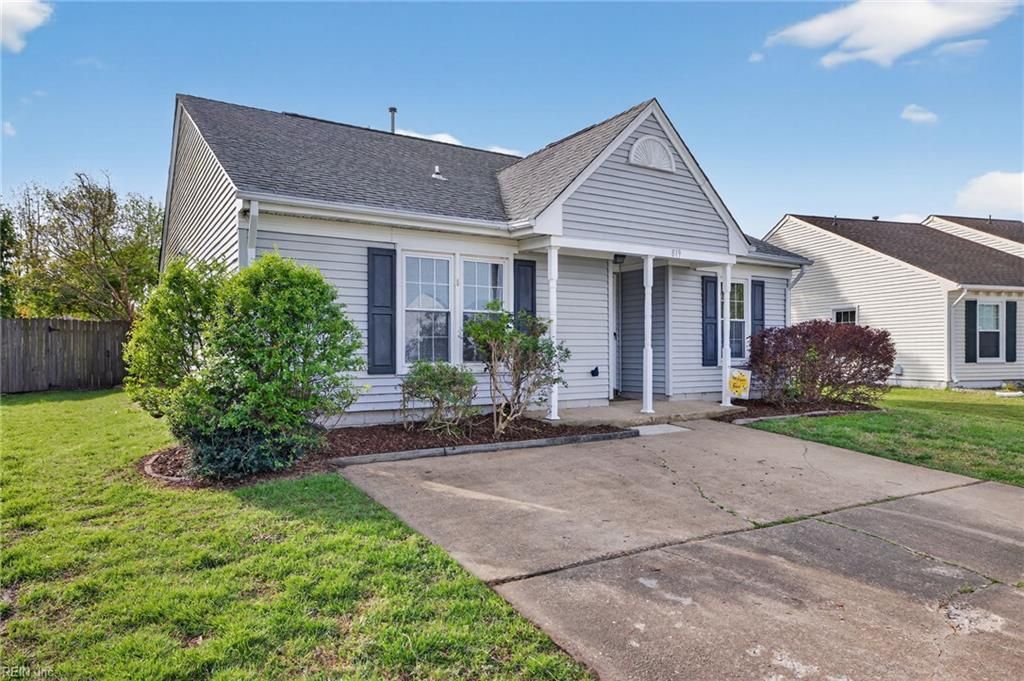 Photo of 819 Avatar Drive, Virginia Beach, VA 23454 (MLS # 10627294)