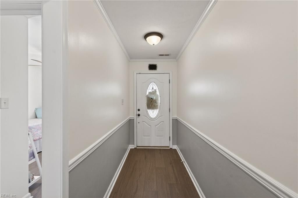 Photo of 819 Avatar Drive, Virginia Beach, VA 23454 (MLS # 10627294)