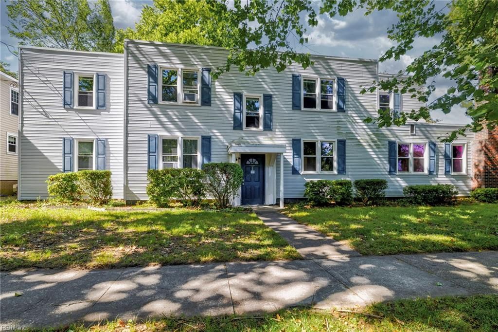 Photo of 1607 Lasalle Avenue, Norfolk, VA 23509 (MLS # 10615057)