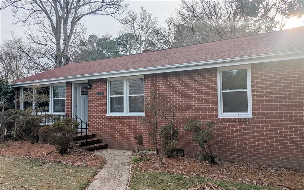 Photo of 4307 Scott Street, Portsmouth, VA 23707 (MLS # 10613975)