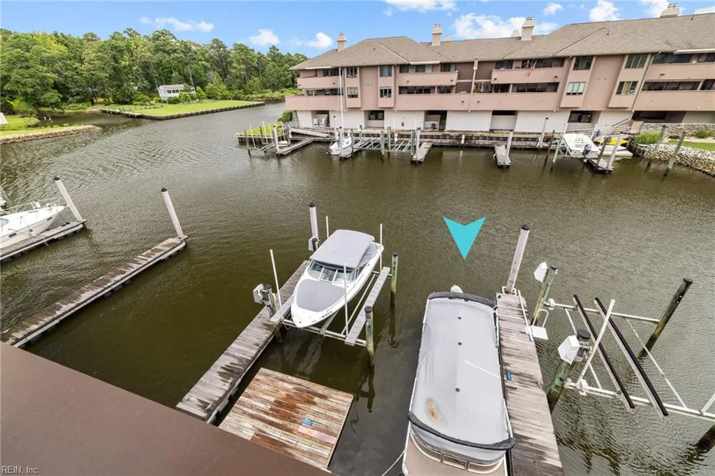 Virginia Beach, Virginia 23451, United States, 2 Bedrooms Bedrooms, ,3 BathroomsBathrooms,Residential,Active,168230