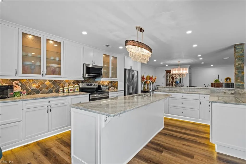 Virginia Beach, Virginia 23451, United States, 2 Bedrooms Bedrooms, ,3 BathroomsBathrooms,Residential,Active,168230