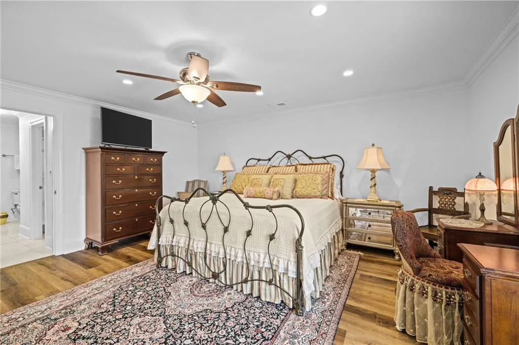 Virginia Beach, Virginia 23451, United States, 2 Bedrooms Bedrooms, ,3 BathroomsBathrooms,Residential,Active,168230