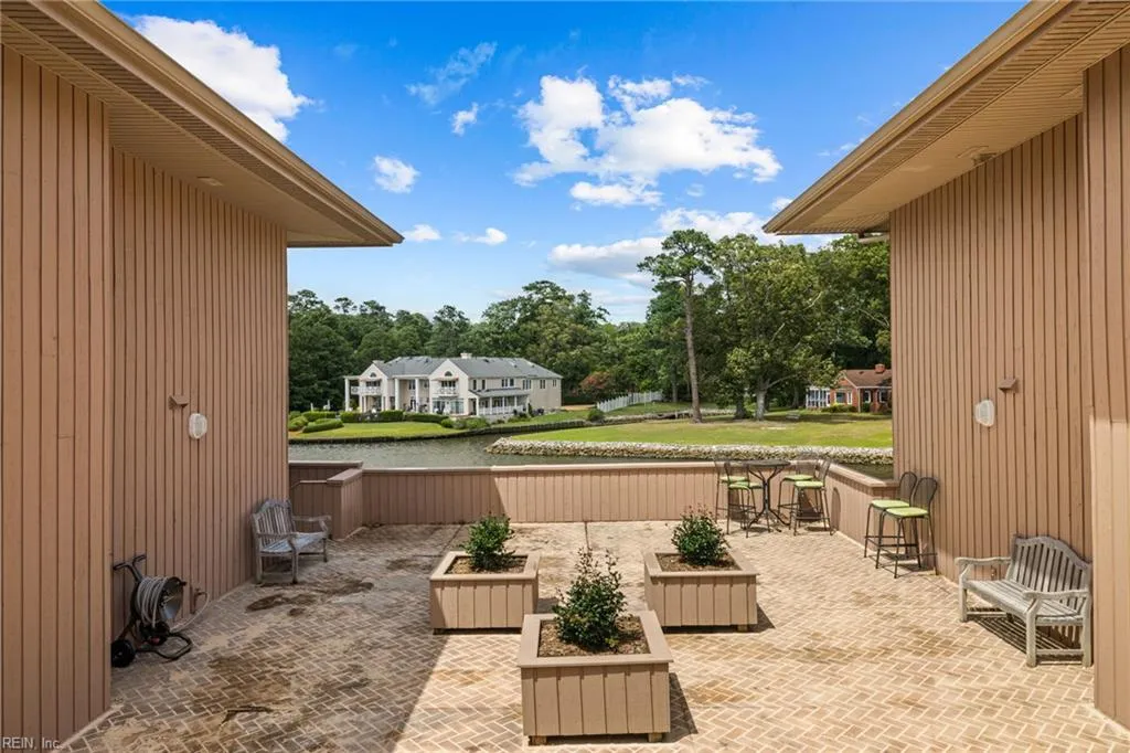 Virginia Beach, Virginia 23451, United States, 2 Bedrooms Bedrooms, ,3 BathroomsBathrooms,Residential,Active,168230