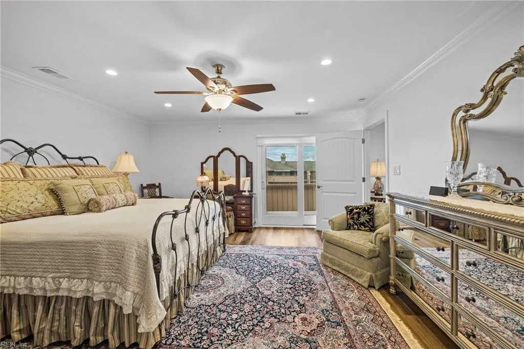 Virginia Beach, Virginia 23451, United States, 2 Bedrooms Bedrooms, ,3 BathroomsBathrooms,Residential,Active,168230