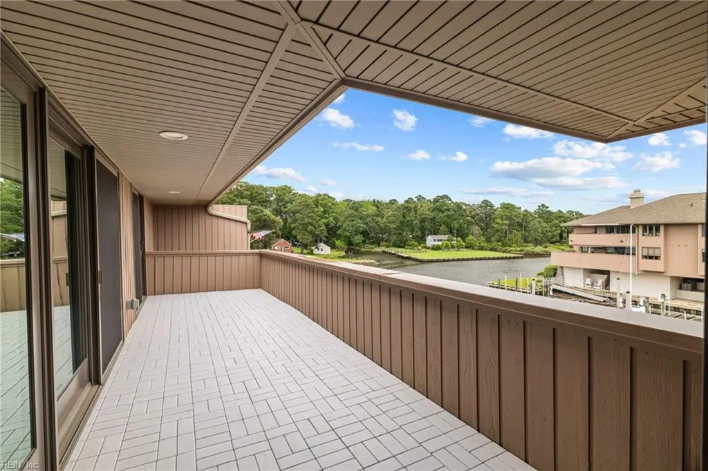 Virginia Beach, Virginia 23451, United States, 2 Bedrooms Bedrooms, ,3 BathroomsBathrooms,Residential,Active,168230