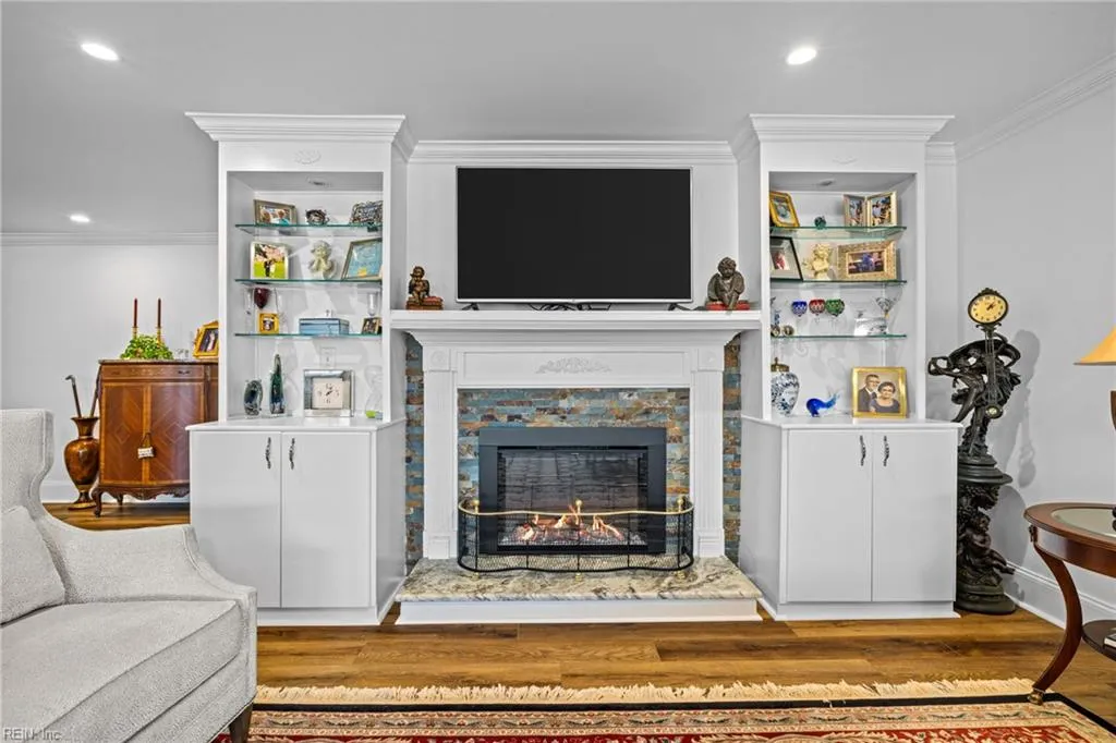 Virginia Beach, Virginia 23451, United States, 2 Bedrooms Bedrooms, ,3 BathroomsBathrooms,Residential,Active,168230