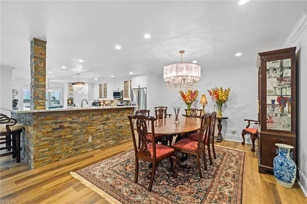 Virginia Beach, Virginia 23451, United States, 2 Bedrooms Bedrooms, ,3 BathroomsBathrooms,Residential,Active,168230