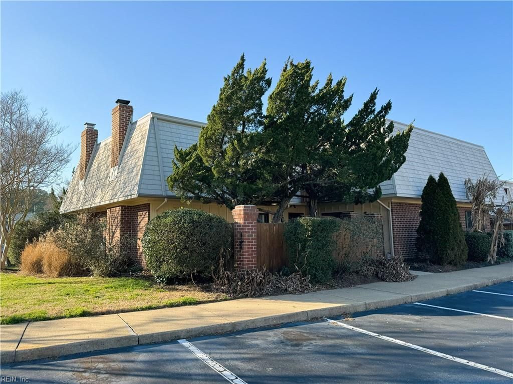 Photo of 401 MARSH DUCK Way, Virginia Beach, VA 23451 (MLS # 10621057)