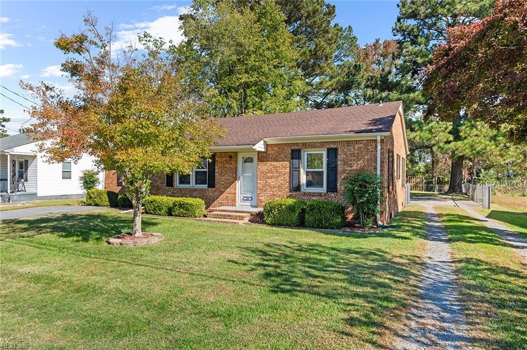 Photo of 106 Beechwood Drive, Suffolk, VA 23434 (MLS # 10659808)
