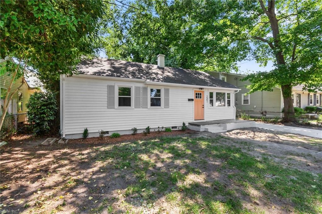 Photo of 1541 Virgilina Avenue, Norfolk, VA 23503 (MLS # 10635482)