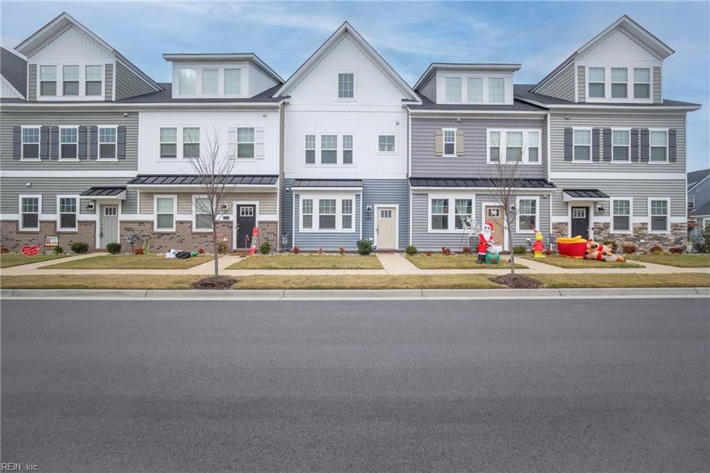 Photo of 405 Asuza Street, Chesapeake, VA 23323 (MLS # 10612702)