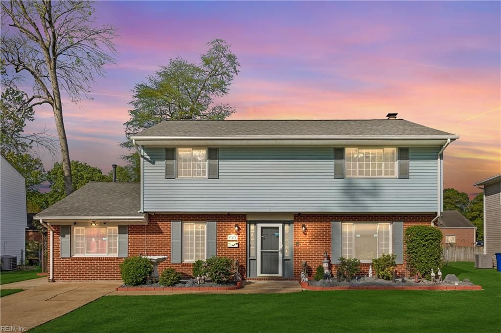 Photo of 821 Greenwich Lane, Newport News, VA 23601 (MLS # 10630523)