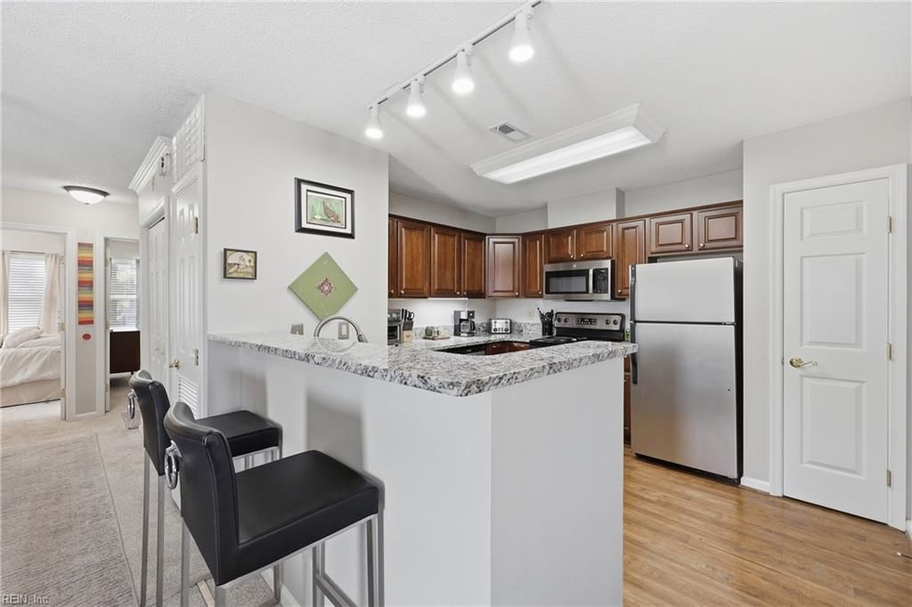Photo of 203 Westover Avenue #201, Norfolk, VA 23507 (MLS # 10623274)
