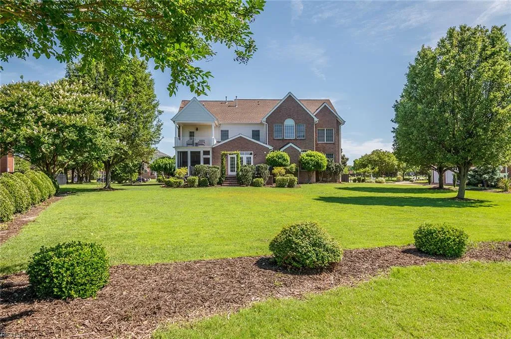 Suffolk, Virginia 23435, United States, 6 Bedrooms Bedrooms, ,5 BathroomsBathrooms,Residential,Active,154288