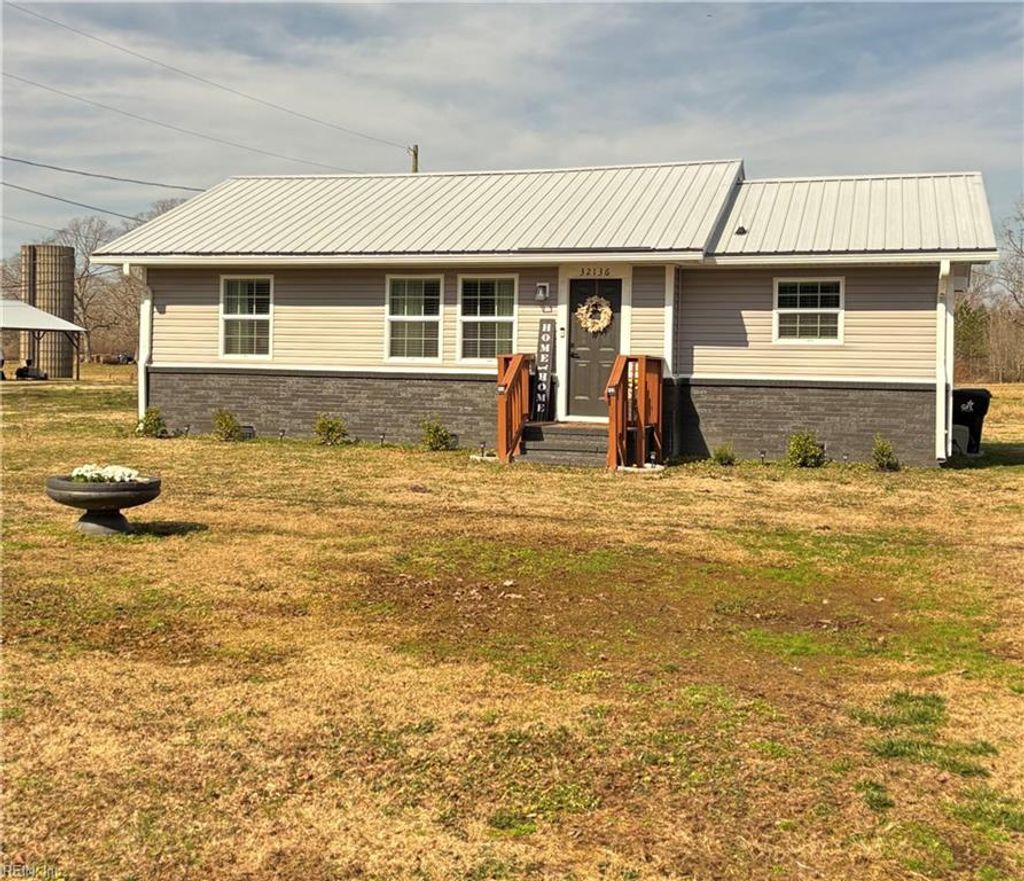 Photo of 32136 Walters Highway, Franklin, VA 23851 (MLS # 10623733)