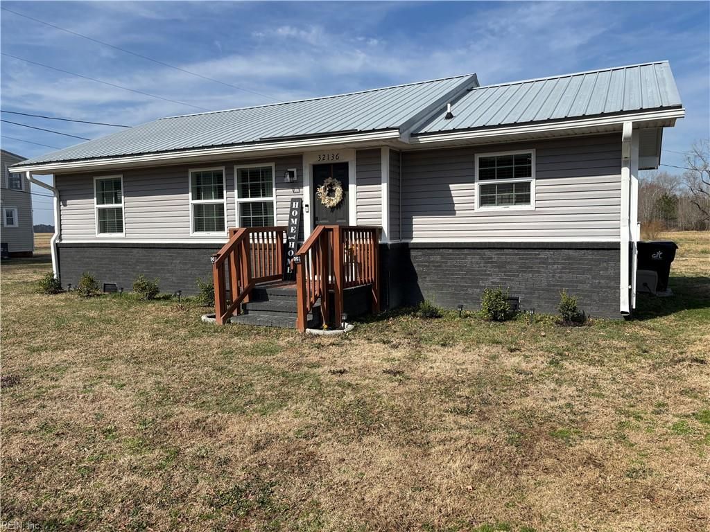 Photo of 32136 Walters Highway, Franklin, VA 23851 (MLS # 10623733)