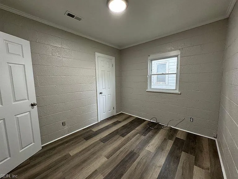 Hampton, Virginia 23663, United States, ,Residential,Active,207495