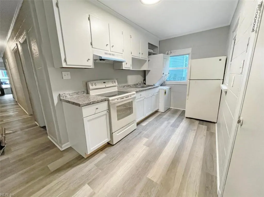 Hampton, Virginia 23663, United States, ,Residential,Active,207495