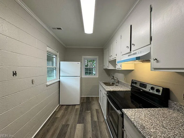 Hampton, Virginia 23663, United States, ,Residential,Active,207495