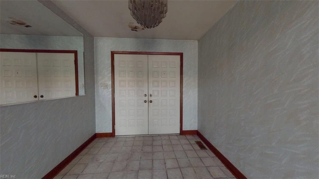 Photo of 4859 Rosewell Drive, Gloucester, VA 23061 (MLS # 10609911)