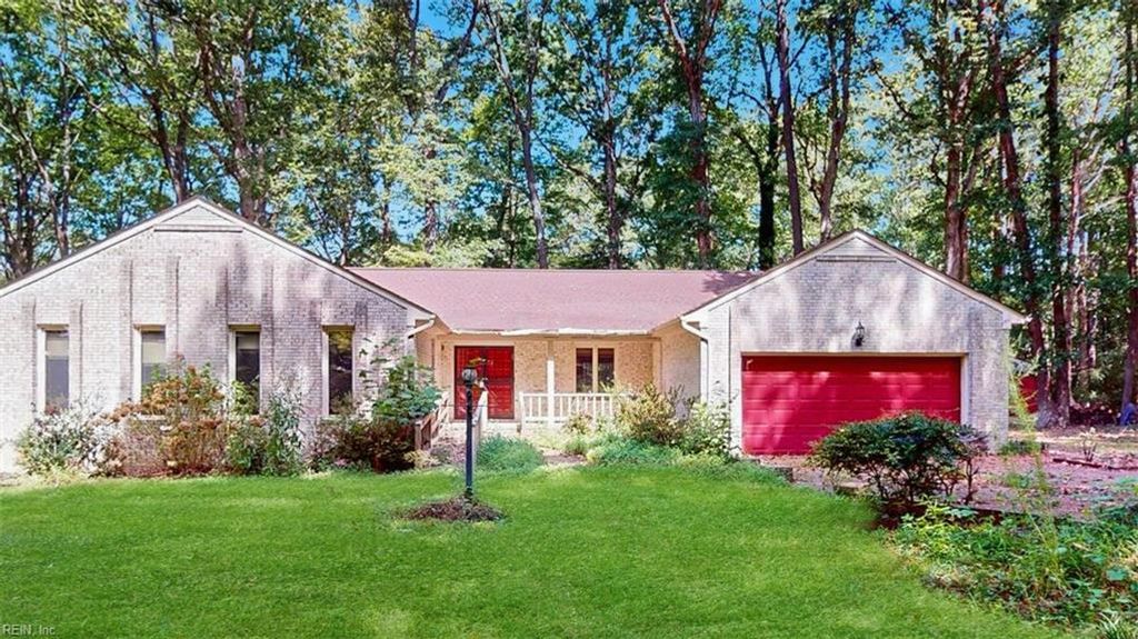 Photo of 4859 Rosewell Drive, Gloucester, VA 23061 (MLS # 10609911)