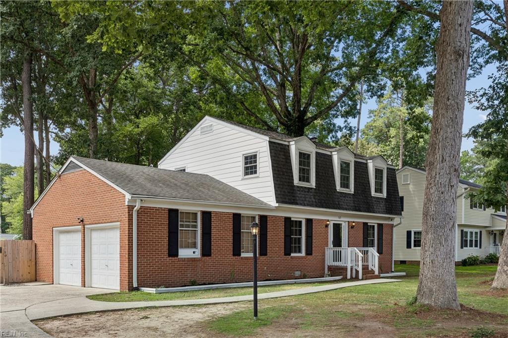 Photo of 305 W Woodland Drive, Yorktown, VA 23692 (MLS # 10643884)
