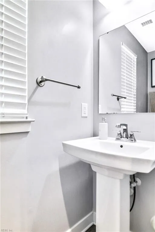 Smithfield, Virginia 23430, United States, 3 Bedrooms Bedrooms, ,3 BathroomsBathrooms,Residential,Active,120741