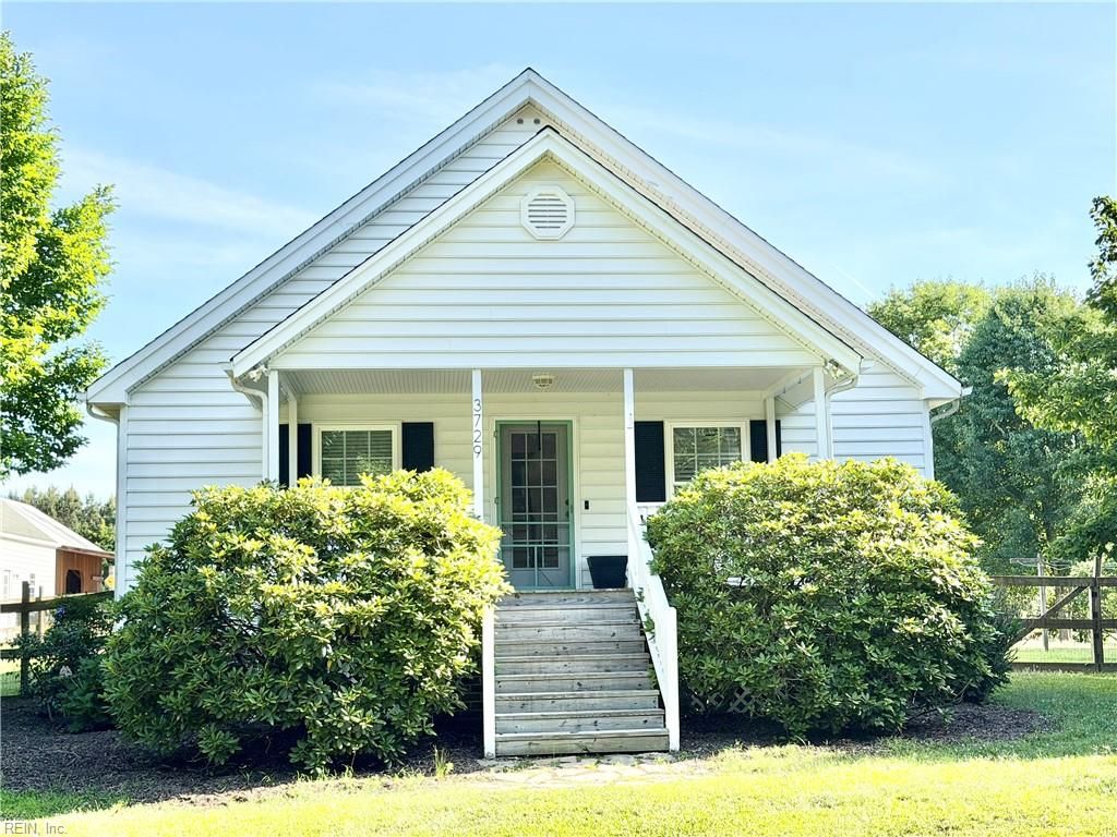 Photo of 3729 Indian Trail, Suffolk, VA 23434 (MLS # 10637443)