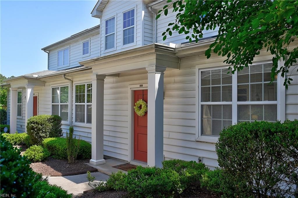 Photo of 4341 Farringdon Way, Chesapeake, VA 23321 (MLS # 10635598)