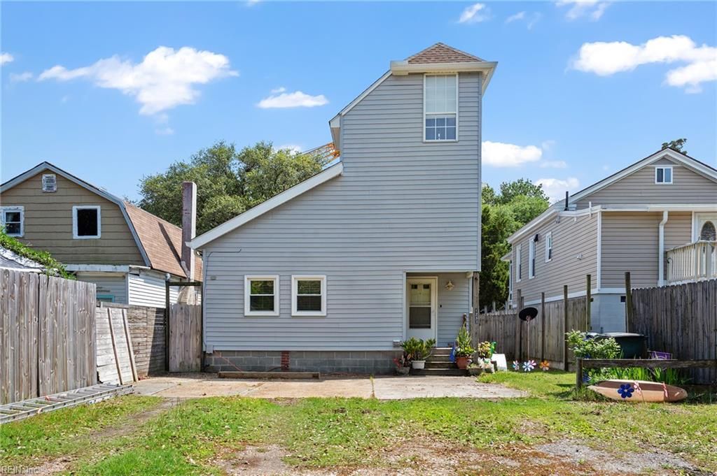 Photo of 1233 Little Bay Avenue, Norfolk, VA 23503 (MLS # 10628619)