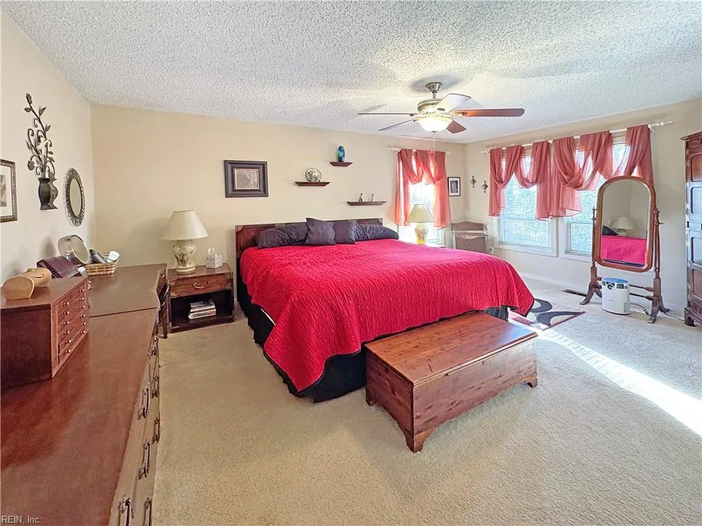 Newport News, Virginia 23606, United States, 5 Bedrooms Bedrooms, ,4 BathroomsBathrooms,Residential,Active,22106