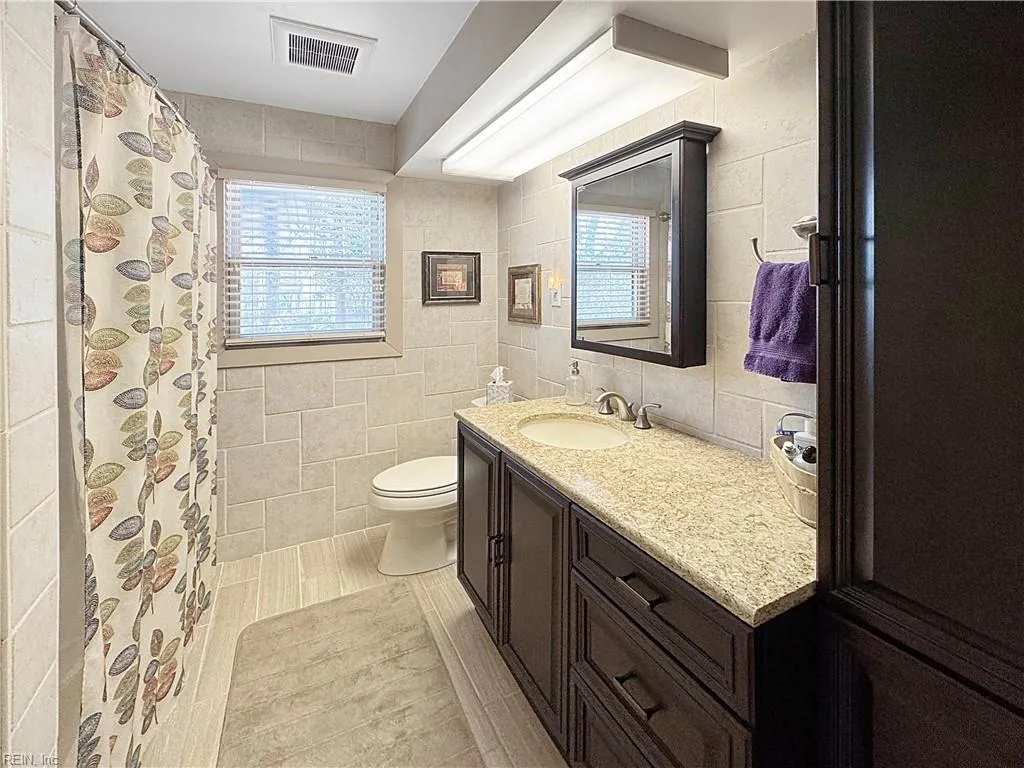 Newport News, Virginia 23606, United States, 5 Bedrooms Bedrooms, ,4 BathroomsBathrooms,Residential,Active,22106