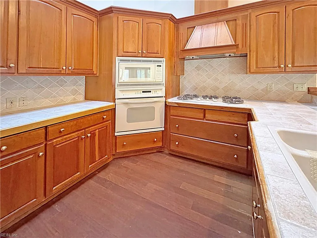 Newport News, Virginia 23606, United States, 5 Bedrooms Bedrooms, ,4 BathroomsBathrooms,Residential,Active,22106