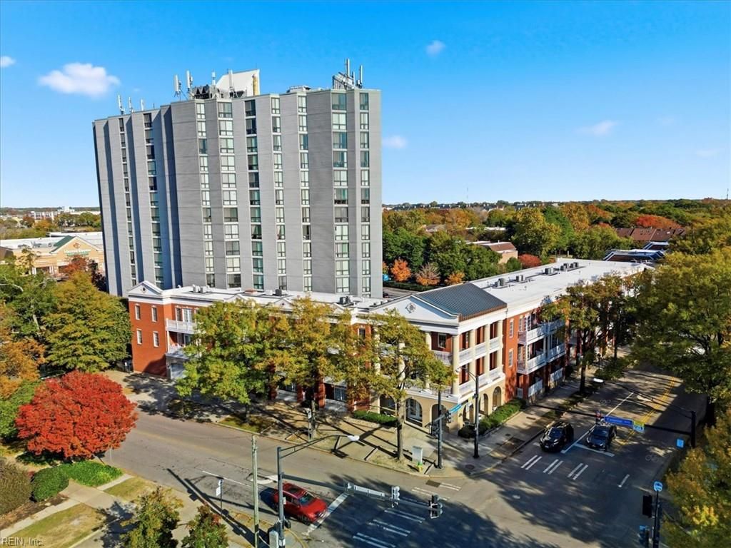 Photo of 450 W Princess Anne Road Rd #204, Norfolk, VA 23517 (MLS # 10609363)