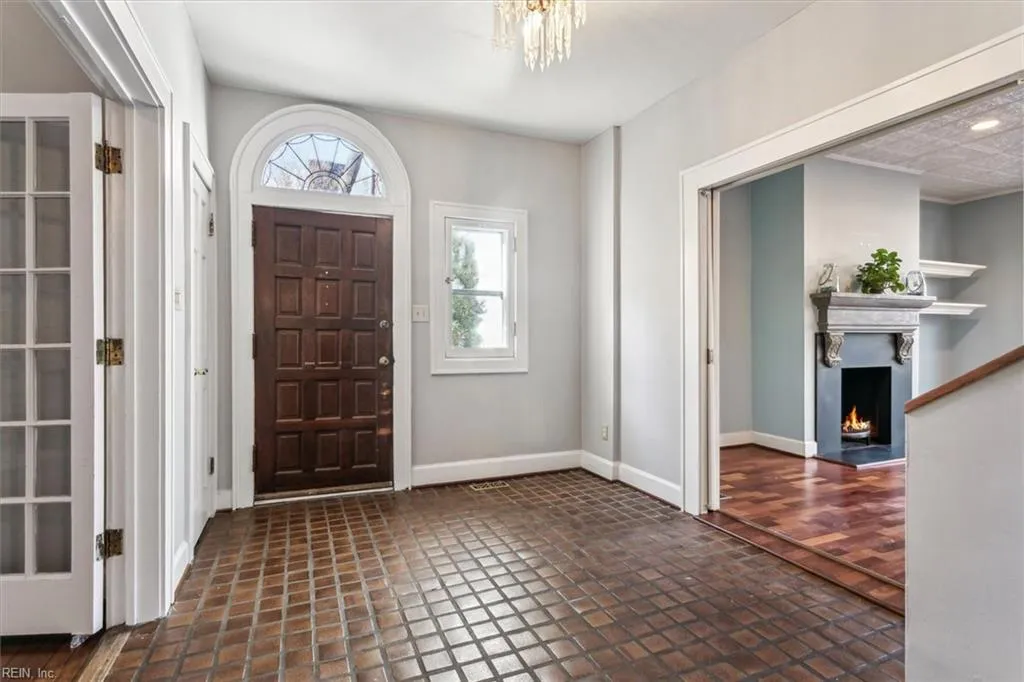 Norfolk, Virginia 23507, United States, 5 Bedrooms Bedrooms, ,3 BathroomsBathrooms,Residential,Active,12057