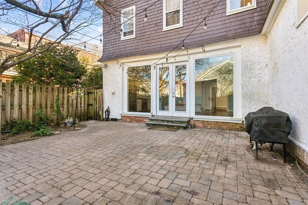 Norfolk, Virginia 23507, United States, 5 Bedrooms Bedrooms, ,3 BathroomsBathrooms,Residential,Active,12057