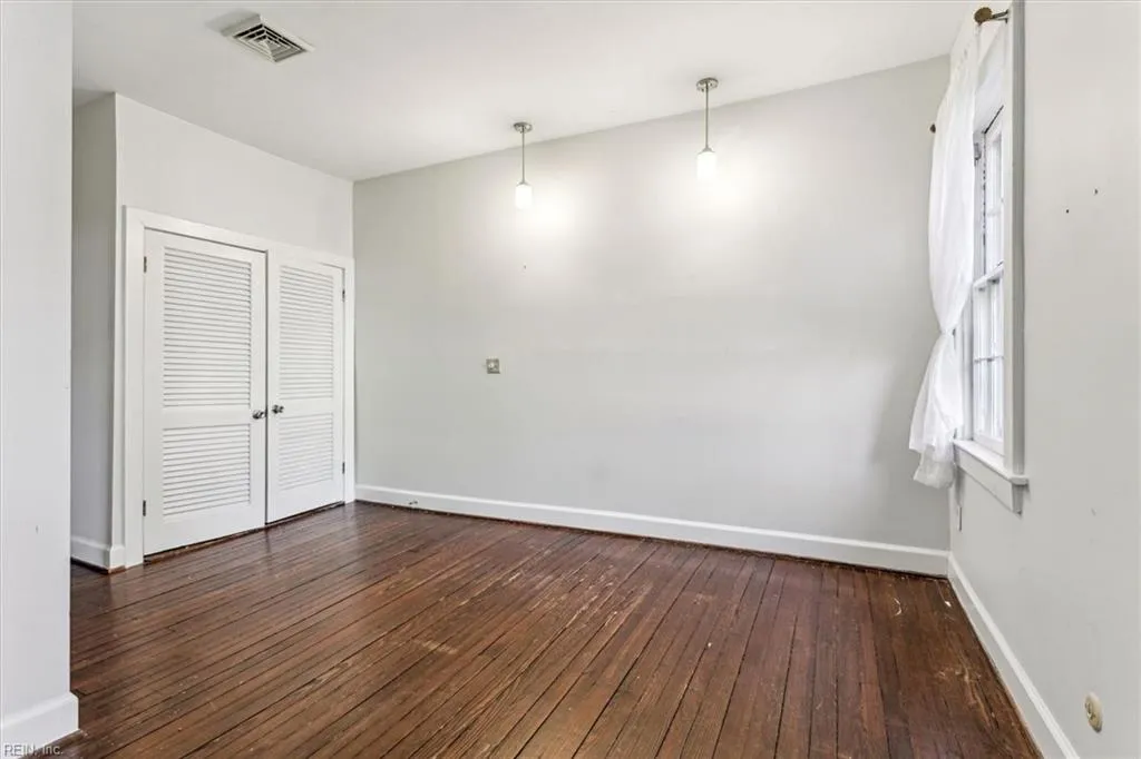 Norfolk, Virginia 23507, United States, 5 Bedrooms Bedrooms, ,3 BathroomsBathrooms,Residential,Active,12057