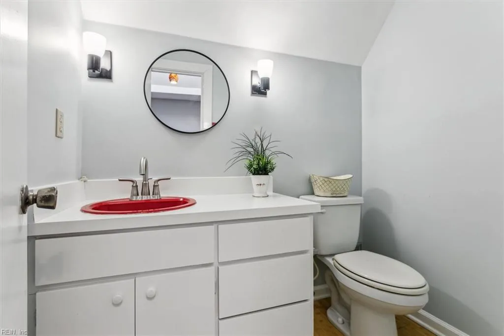 Norfolk, Virginia 23507, United States, 5 Bedrooms Bedrooms, ,3 BathroomsBathrooms,Residential,Active,12057